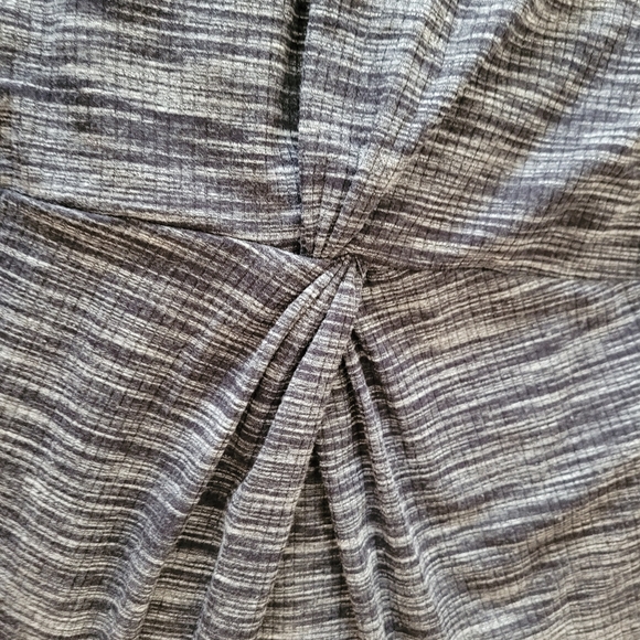 (4X)  Short Sleeve Dress - Picture 4 of 5